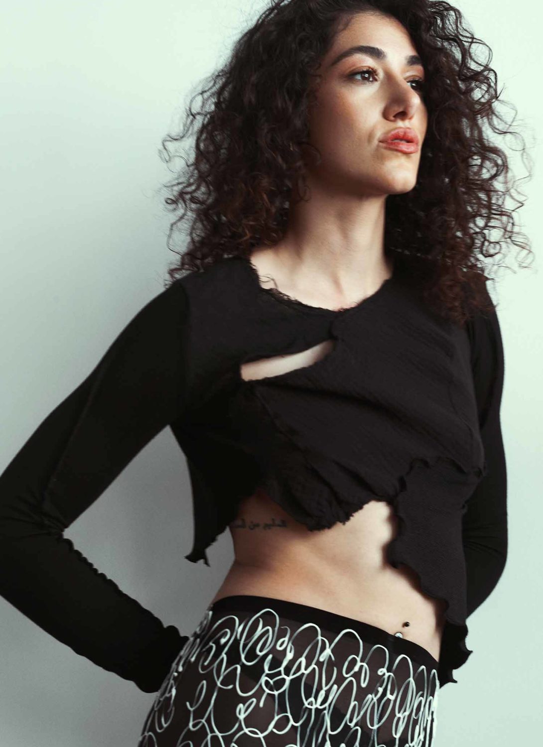 Editorial: Get "Closer" with Naomi Banks - Notion