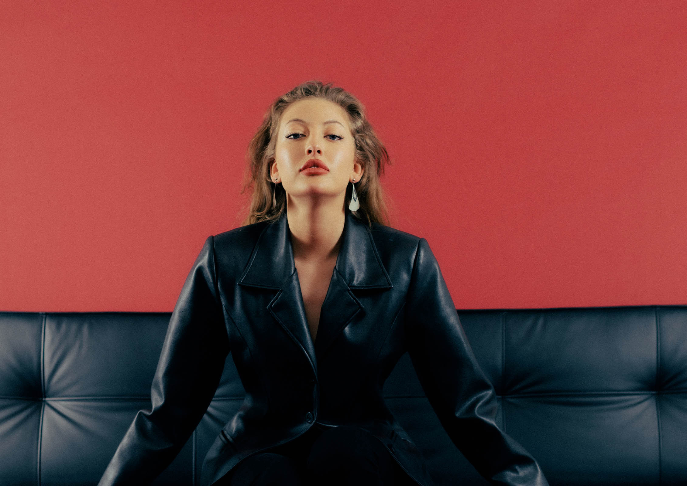 Crazy in love beyonce обложка трека. Sofia karlberg when the storm is over acoustic. Crazy in love beyonce cover sofia karlberg. Crazy in love sofia karlberg. Sofia karlberg crazy.