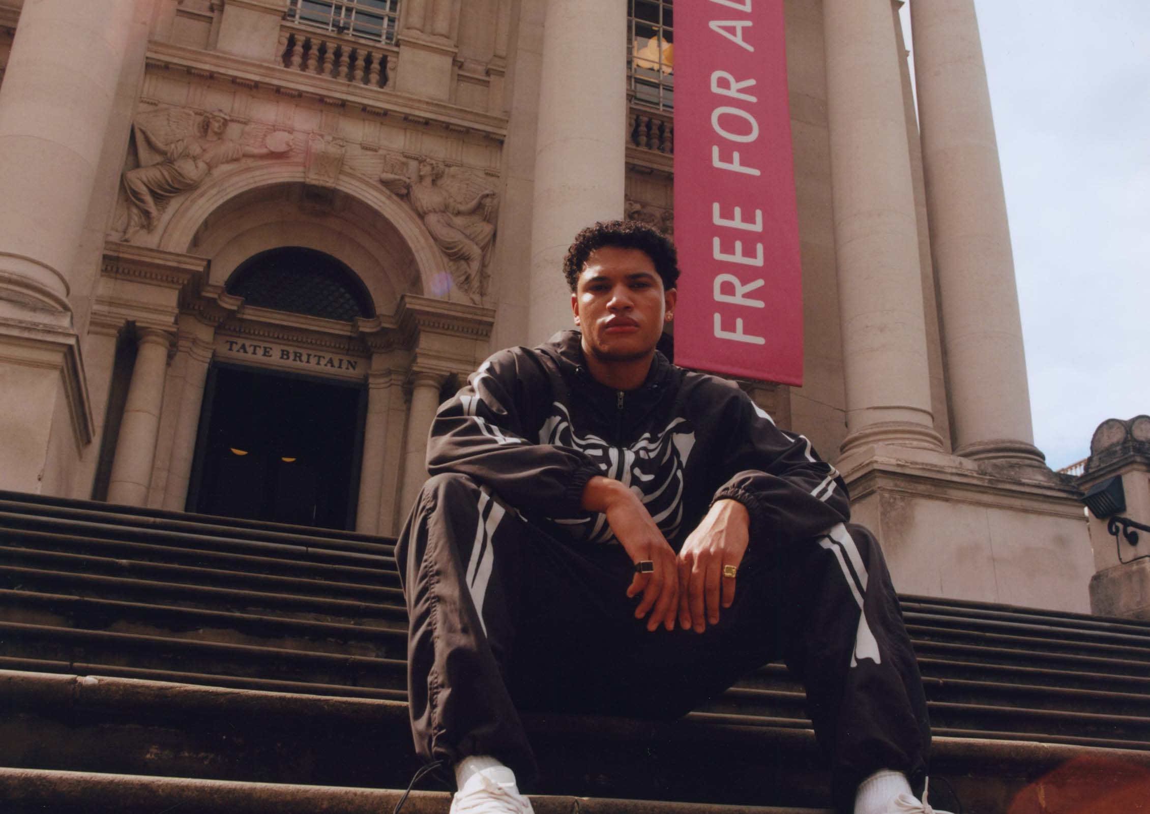 Art Influences Everyone: AntsLive - Notion