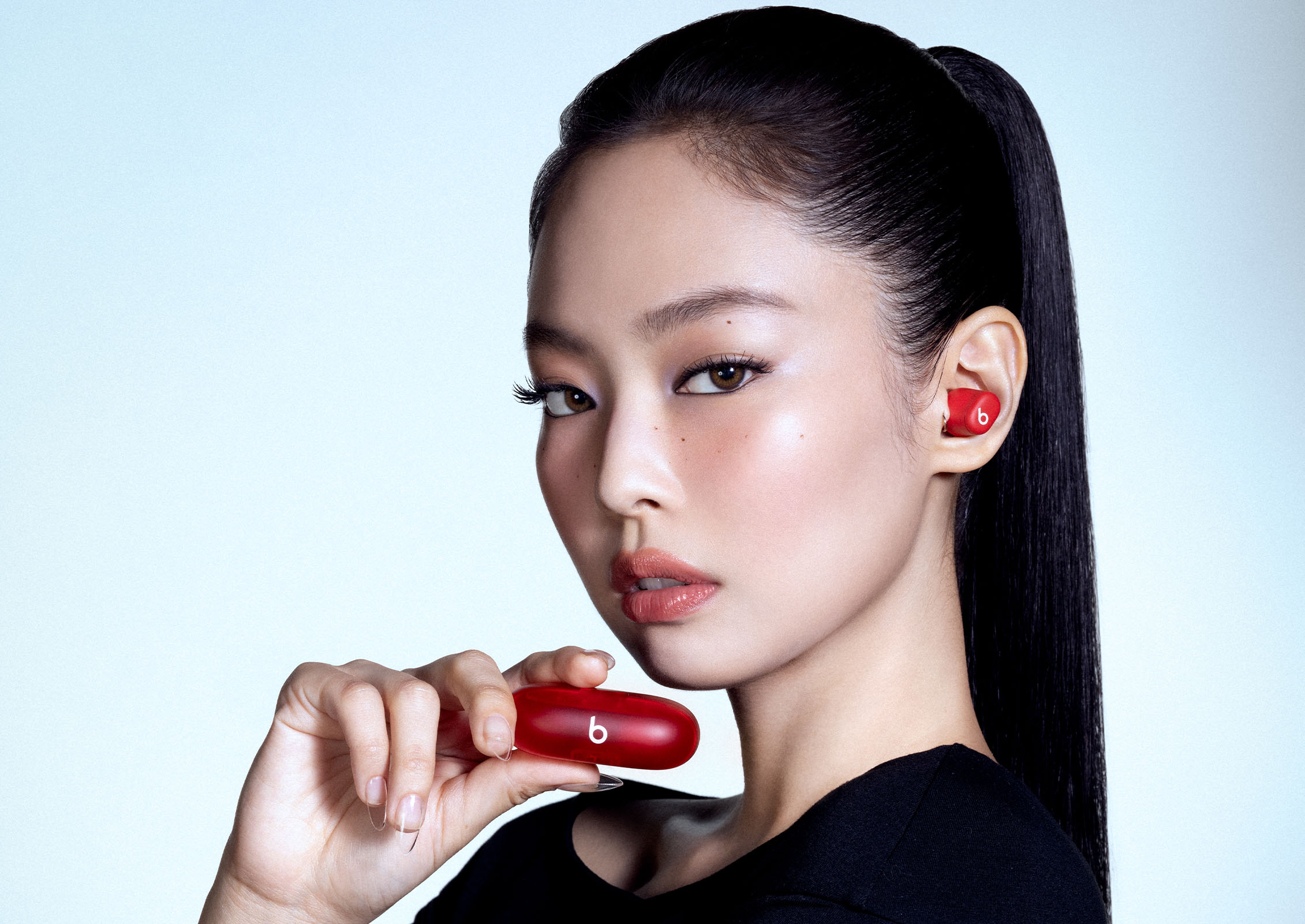 Beats ワイヤレスヘッドフォン Love, Jennie Beats、BLACKPINKのJENNIEとコラボしたワイヤレスヘッドフォン - AV Watch