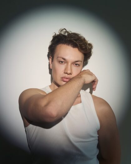Aaron Beri Brings Fashion-Forward Energy Into His Rising Music Career